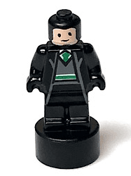 Slytherin Student Statuette / Trophy #3, Light Nougat Face
