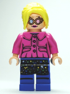 Luna Lovegood - Dark Pink Jacket, Ponytail