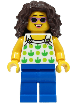 LEGO Beach Tourist (twn462) minifigure
