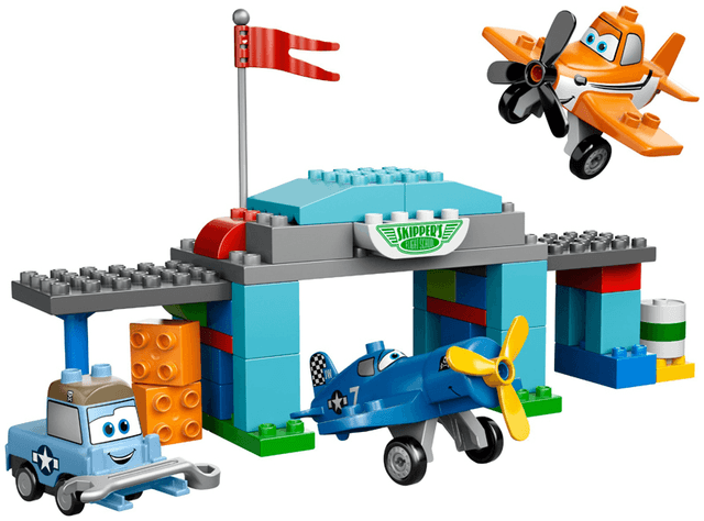 LEGO "Skipper's" Flight School (10511-1) set, 2013