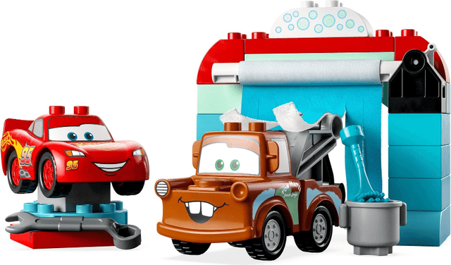 LEGO Lightning McQueen & Mater's Car Wash Fun (10996-1) set, 2023