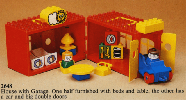 LEGO House with Garage (2648-1) set, 1982