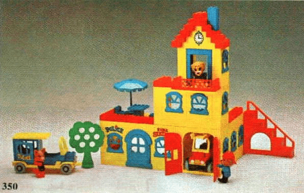 LEGO Town Hall with Leonard Lion & Friends (350-3) set, 1979