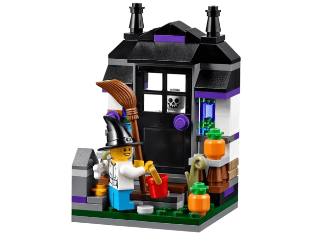 LEGO Trick or Treat (40122-1) set, 2015