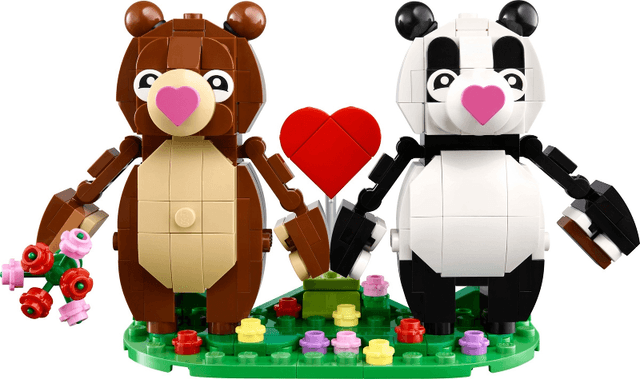 LEGO Love Bears (40821-1) set, 2025