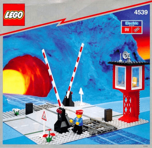 LEGO Manual Level Crossing (4539-1) set, 1991