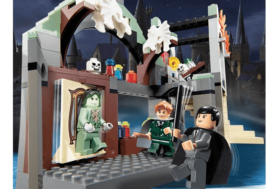 LEGO Professor Lupin's Classroom (4752-1) set, 2004