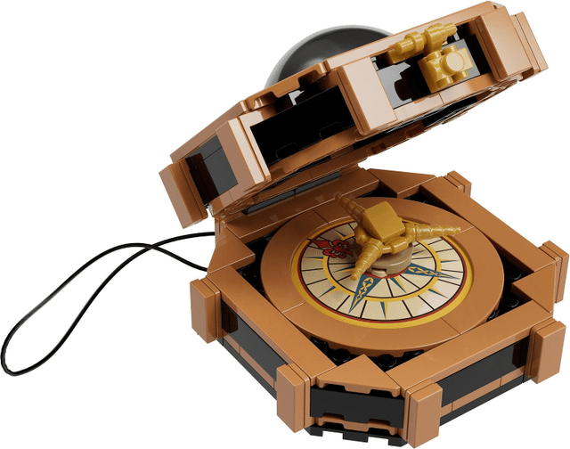LEGO Captain Jack Sparrow's Compass (5009609-1) set, 2025