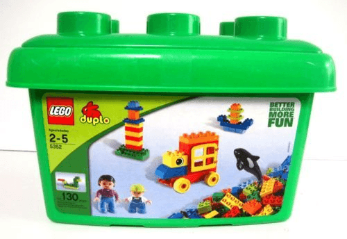 LEGO Tub with Baby Orca and Minifigures (5352-3) set, 2006
