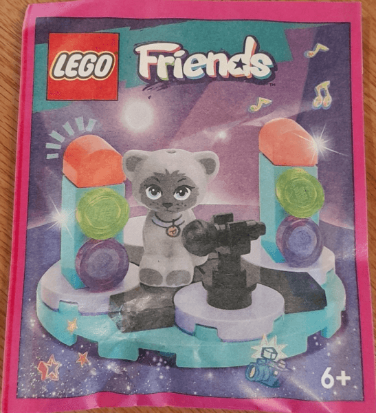 LEGO Kitten on Karaoke Stage paper bag (562404-1) set, 2024