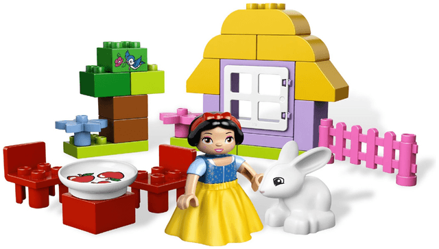 LEGO Snow White's Cottage (6152-1) set, 2012