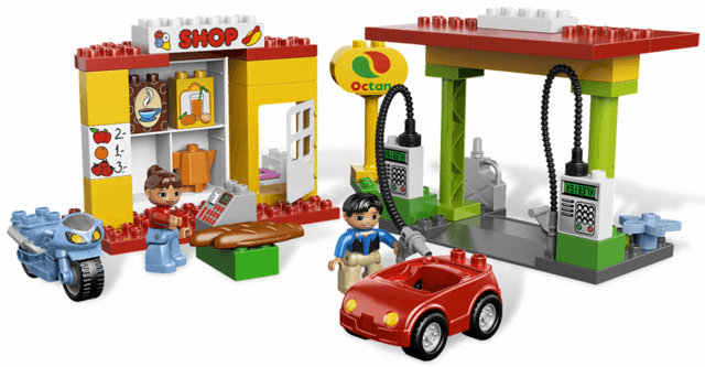 LEGO My First Gas Station (6171-1) set, 2012