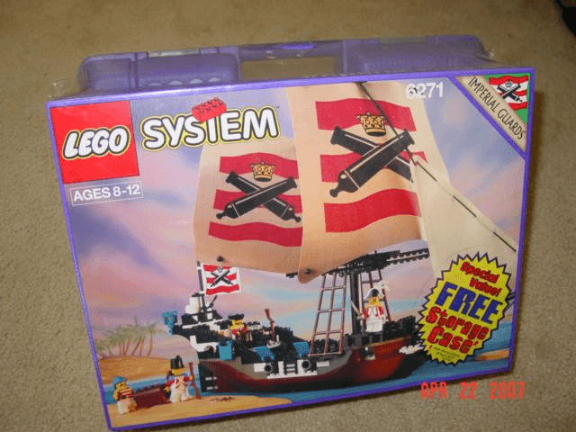 LEGO Imperial Flagship with Free Storage Case (6271-2) set, 1992