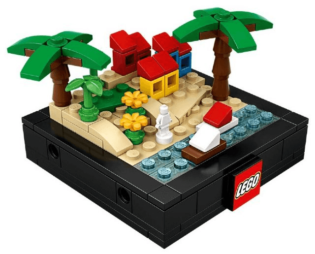 LEGO Bricktober Season Set 2/4 - Summer (2019 Toys "R" Us Exclusive) (6307986-1) set, 2019