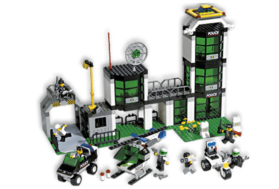 LEGO Police Headquarters (6636-1) set, 2002