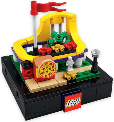 Bricktober Fairground Set 4/4 - Roller Coaster (2020 Toys "R" Us Exclusive) {Asian Release}