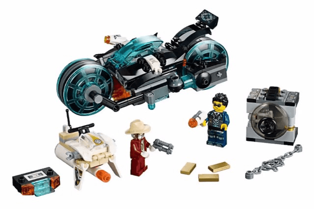 LEGO Invizable Gold Getaway (70167-1) set, 2015
