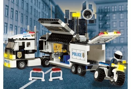 LEGO Surveillance Truck (7034-1) set, 2003