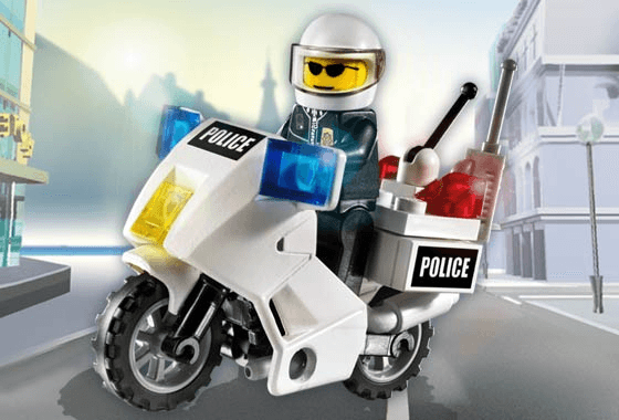 LEGO Police Motorcycle - Black/Green Sticker Version (7235-1) set, 2005