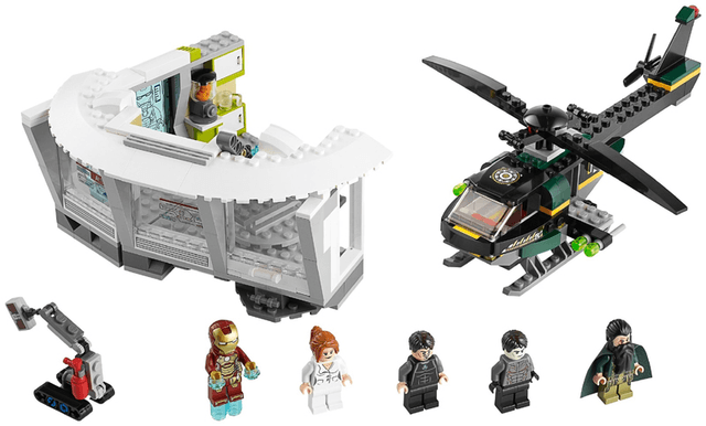 LEGO Iron Man: Malibu Mansion Attack (76007-1) set, 2013