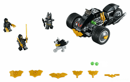 LEGO Batman: The Attack of the Talons (76110-1) set