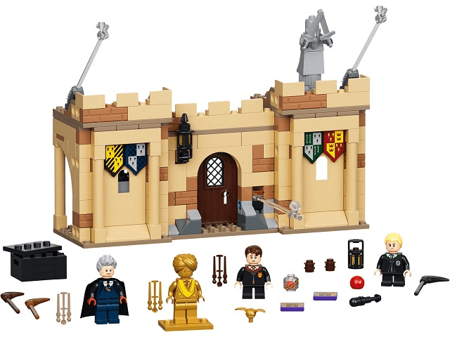 LEGO Hogwarts: First Flying Lesson (76395-1) set, 2021
