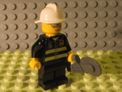 Advent Calendar 2007, City (Day  1) - Firefighter and Saw