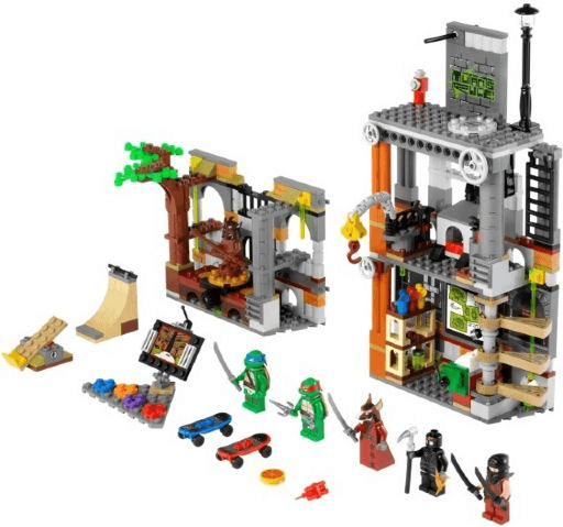 LEGO Turtle Lair Attack (79103-1) set, 2013