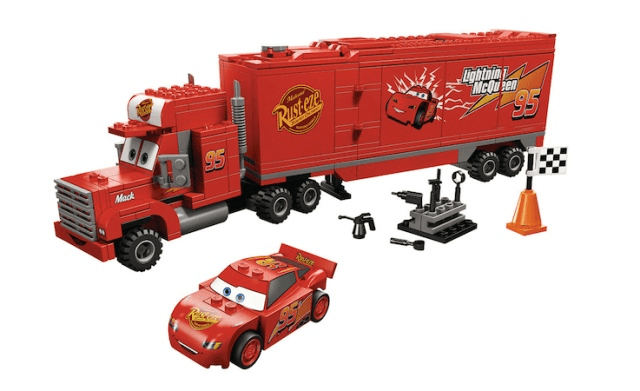 LEGO Mack's Team Truck (8486-1) set, 2011