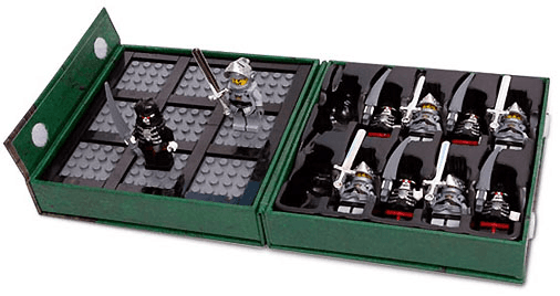 LEGO Tic Tac Toe (852132-1) set, 2007