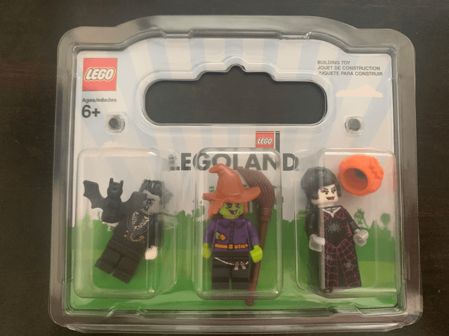 LEGO Legoland Minifigure Halloween 2018 blister pack (853607-1) set, 2018