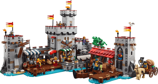 LEGO Medieval Seaside Market (910047-1) set, 2025