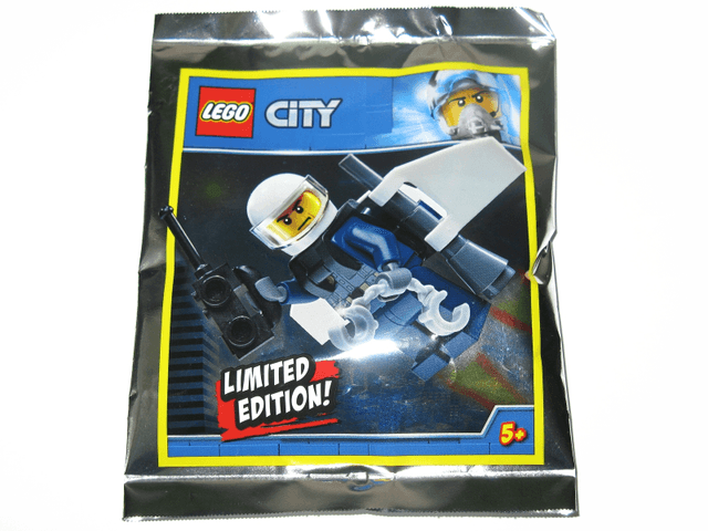 LEGO Police Officer with Jet Pack foil pack (951904-1) set, 2019