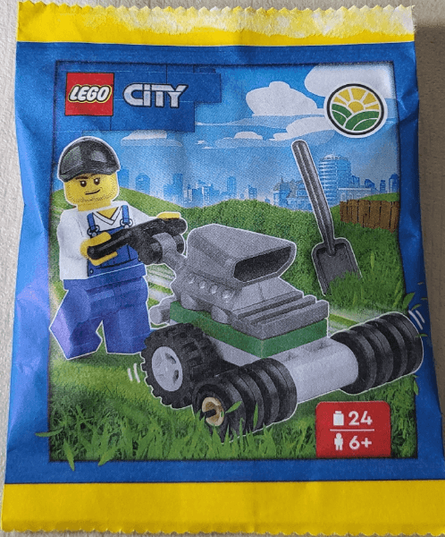 LEGO Farmer with Lawn Mower paper bag (952404-1) set, 2024