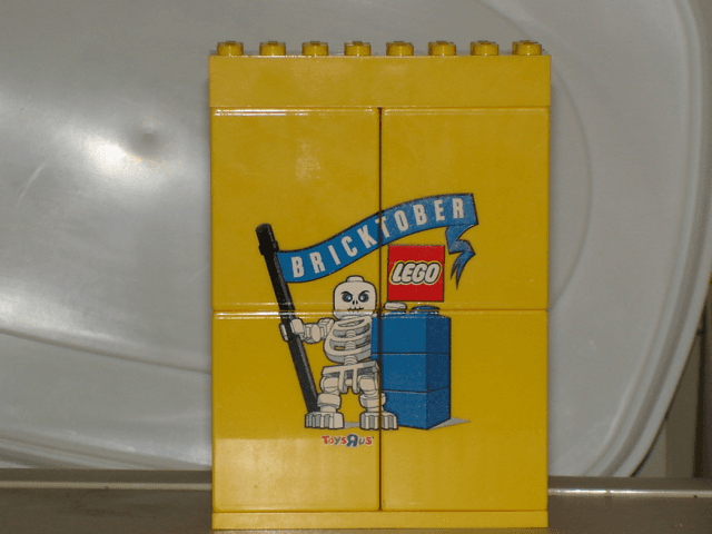 LEGO Bricktober Promotional Brick Set (2009 Toys "R" Us Exclusive) (BRICKTOBER-1) set, 2009