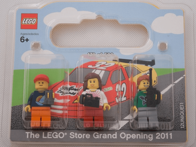 LEGO LEGO Store Grand Opening Exclusive Set, Castleton Square, Indianapolis, IN blister pack (Indianapolis-1) set, 2011