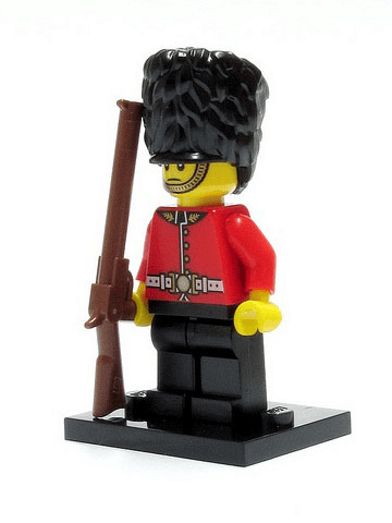 LEGO Royal Guard, Series 5 (Complete Set with Stand and Accessories) (col05-3) set, 2011