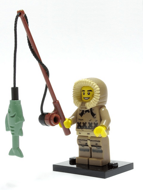 LEGO Ice Fisherman, Series 5 (Complete Set with Stand and Accessories) (col05-4) set, 2011