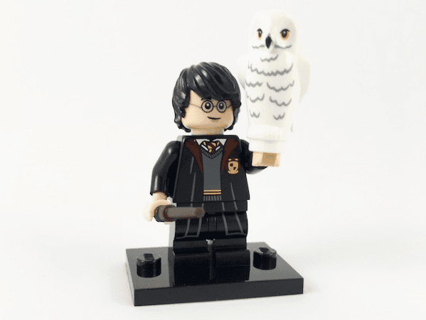 LEGO Harry Potter in School Robes, Harry Potter, Series 1 (Complete Set with Stand and Accessories) (colhp-1) set, 2018