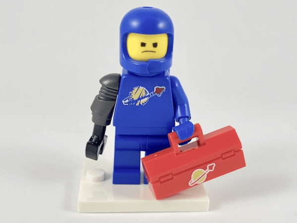LEGO Apocalypse Benny, The LEGO Movie 2 (Complete Set with Stand and Accessories) (coltlm2-3) set, 2019
