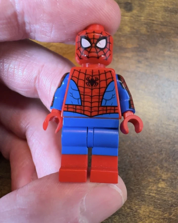 Photo of a Spider-Man - Printed Blue Arms LEGO minifigure